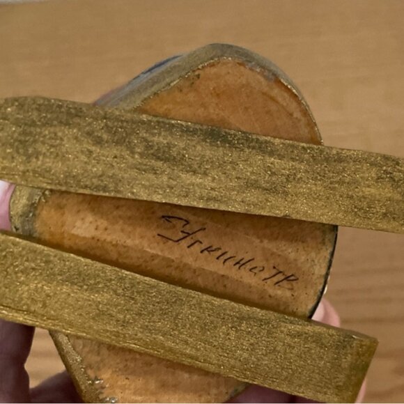 Vintage Russian Handcrafted Wooden Santa Figurine Signed Hand Painted Christmas - Picture 9 of 11